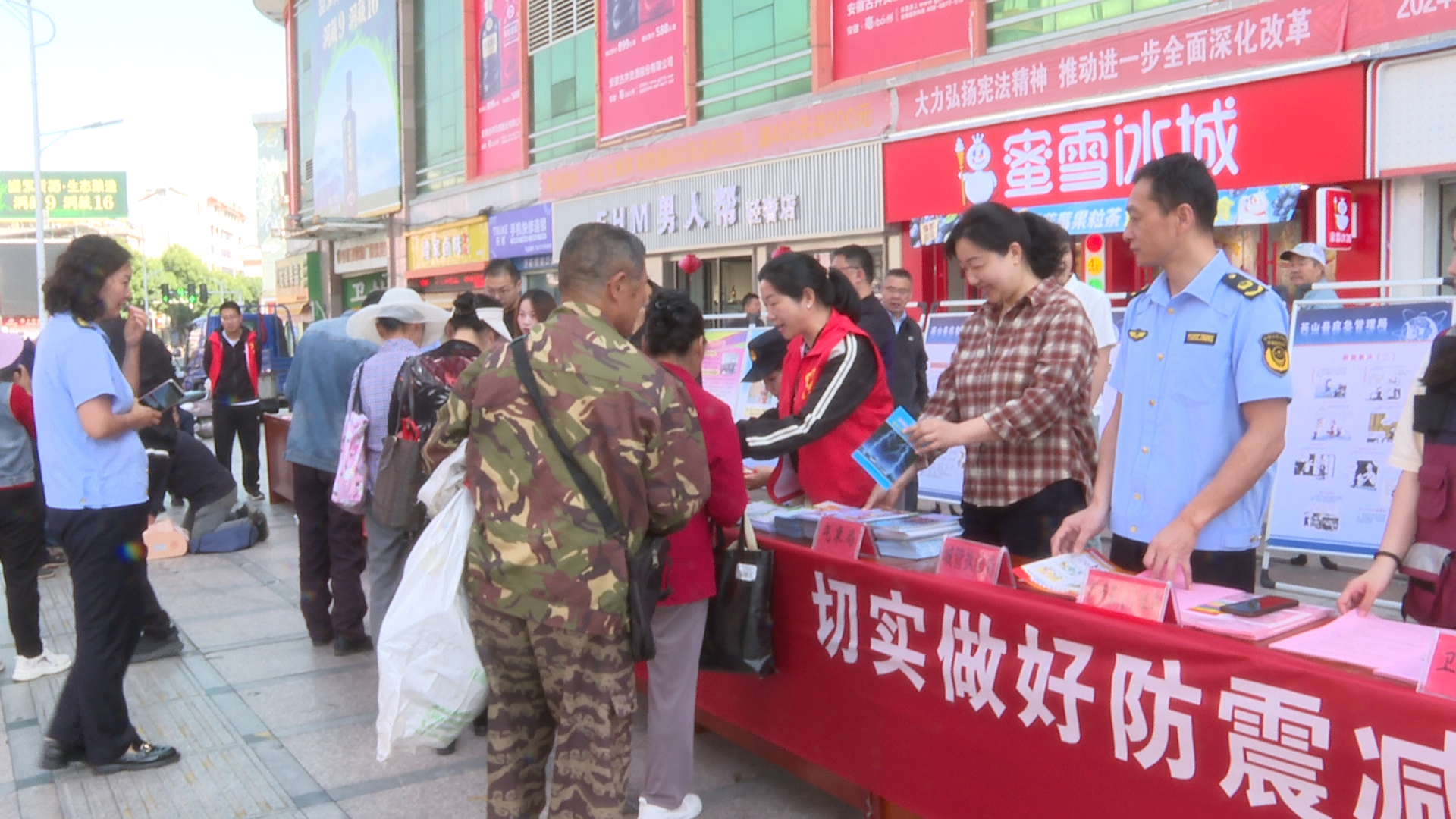 在数字化时代,企业越来越重视个性化应用的开发,以提升用户体验并增强市场竞争力。APP定制成为众多企业的选择之一。今天我们就来探讨一下APP定制的利与弊。
